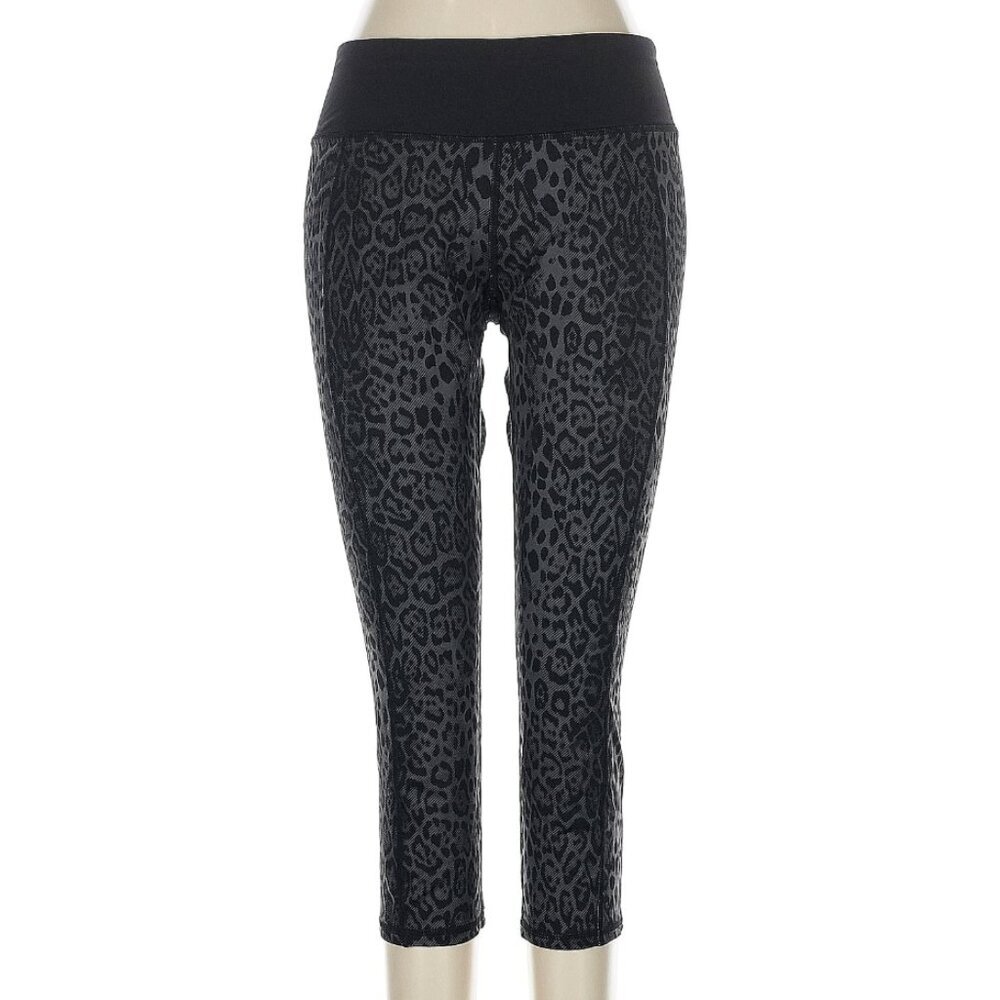 Betsy Johnson leopard print STRIA gray black capri leggings size Small SOLD OUT